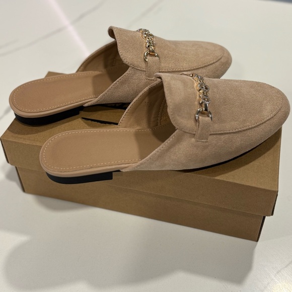 Amazon • Women’s Business Casual Backless Slide-on Loafers - Picture 1 of 6